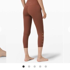 Lululemon Unlimit High-Rise Crop 23" *Keyhole
Ancient Copper size 6